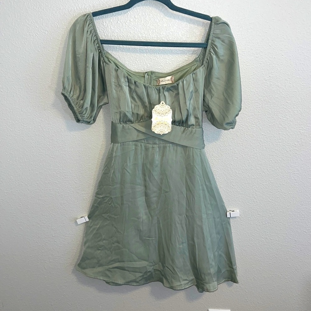 Pale green women’s large dress